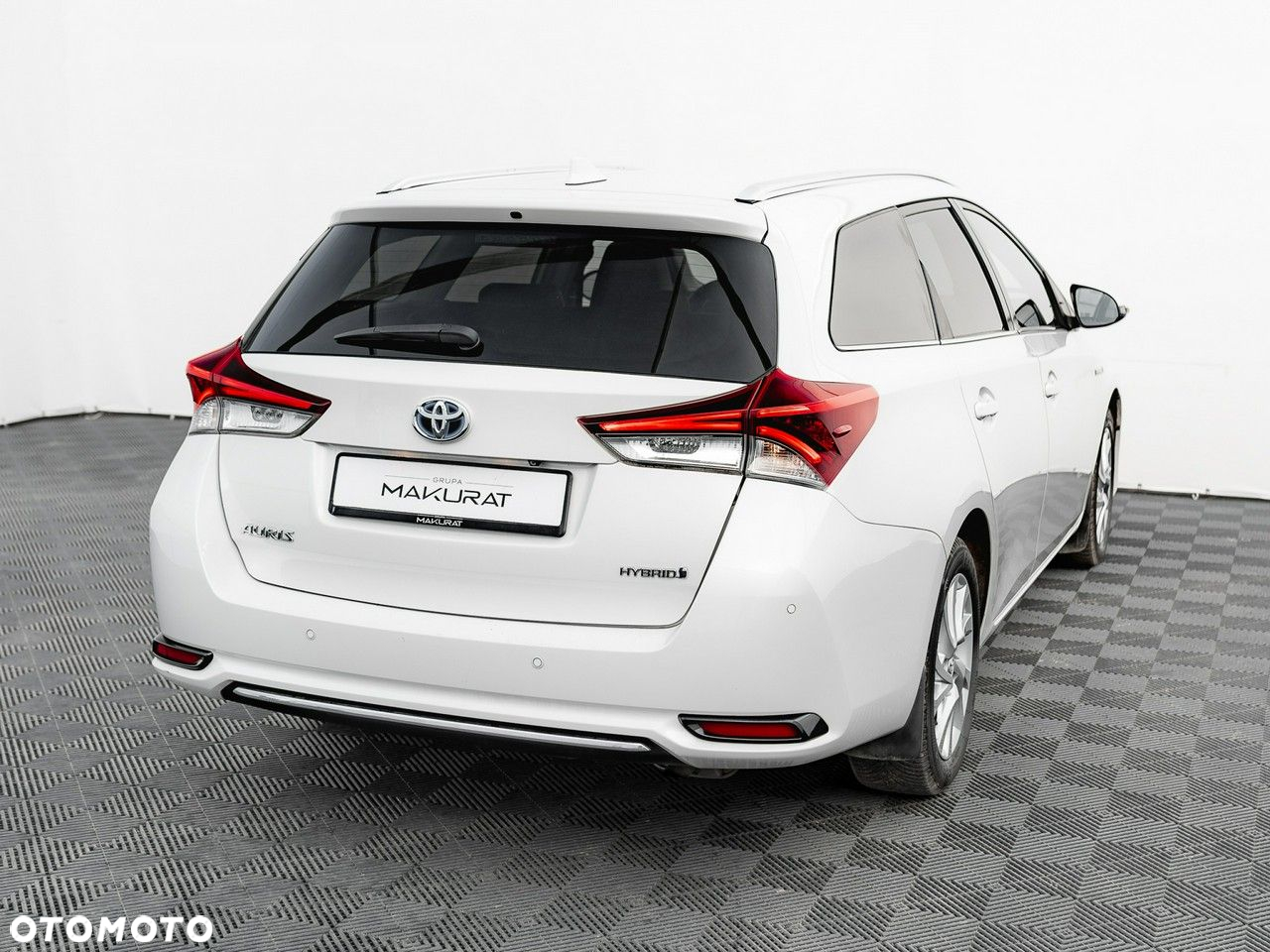 Toyota Auris Hybrid 135 Premium - 6