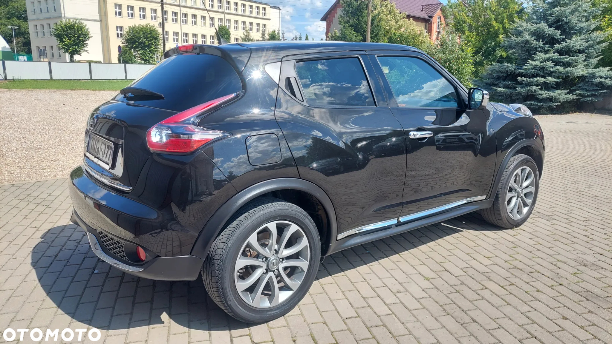 Nissan Juke 1.6 DIG-T Tekna 4WD Xtronic EU6 - 11