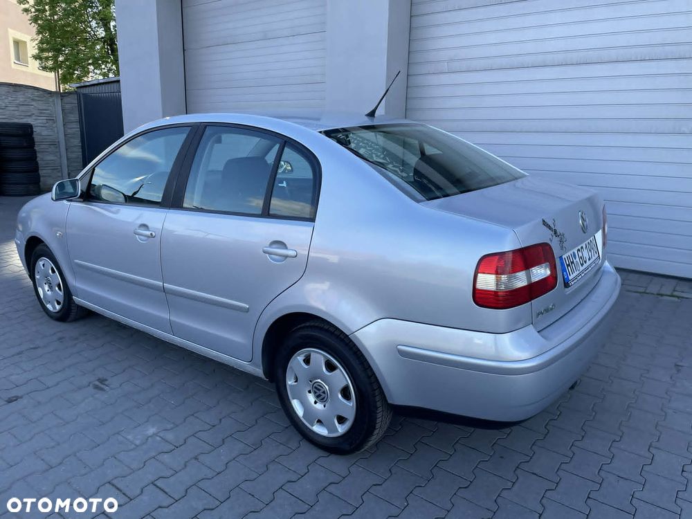 Volkswagen Polo 1.4 16V Special - 2