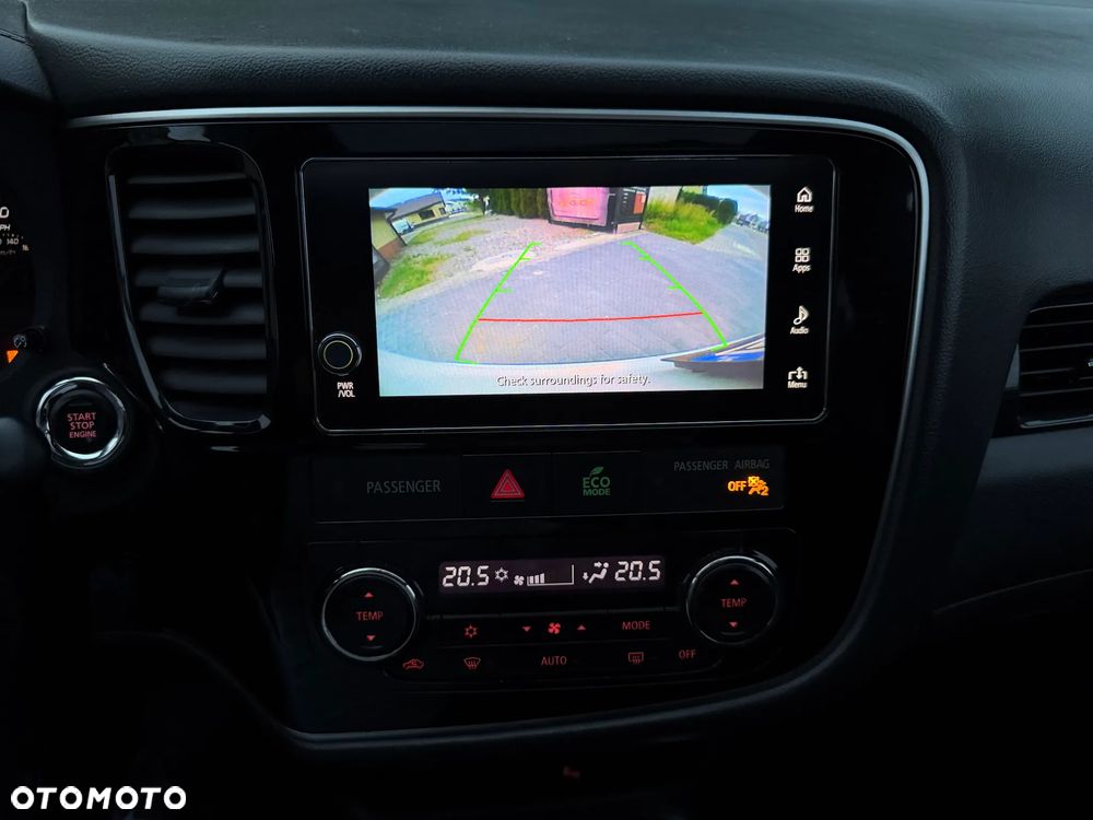 Mitsubishi Outlander - 22