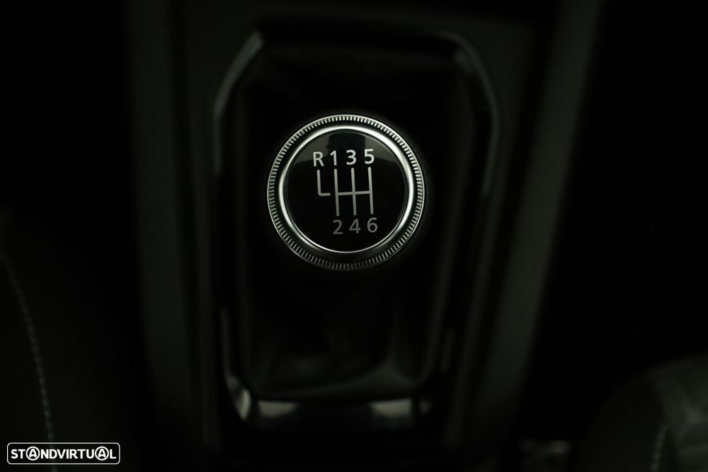 Renault Clio 1.0 TCe Evolution - 14