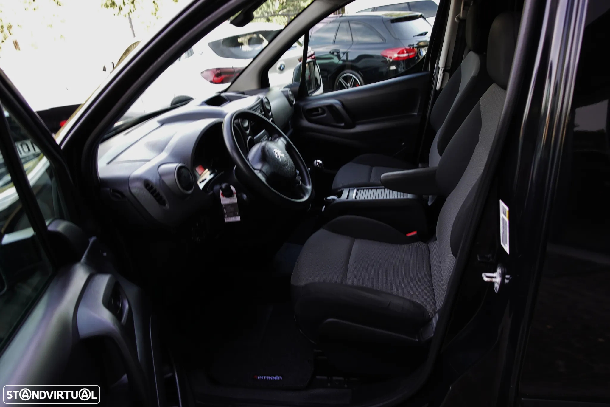 Peugeot BERLINGO IGUAL A NOVA - 25