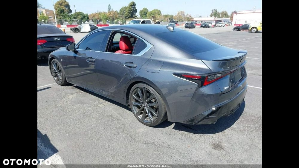 Lexus Is 2021 photo 5