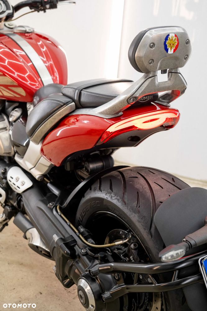 Triumph Rocket - 20