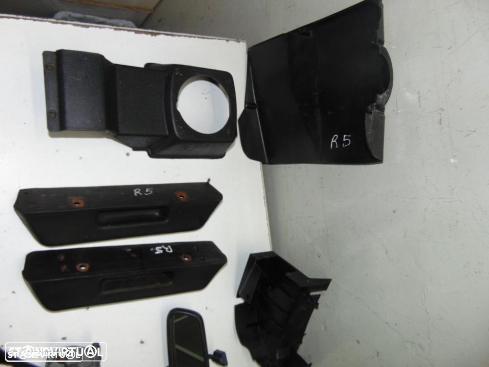 Renault 5 1º modelo tenho todas as peças deste carro - 2