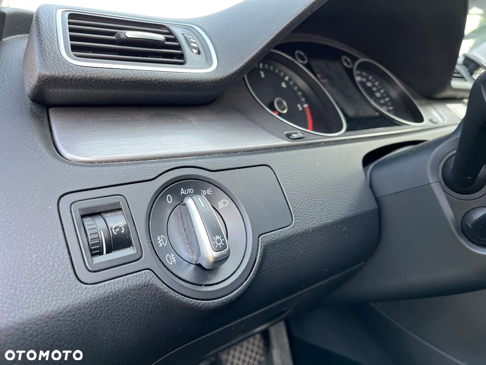 Volkswagen Passat 2.0 TDI Comfortline Optimum DSG - 21