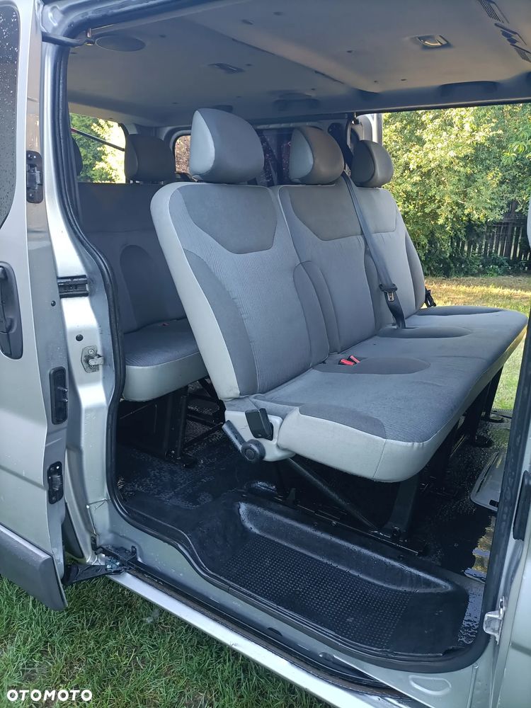 Opel Vivaro - 17