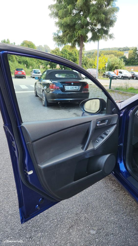 Mazda 3 MZ-CD 1.6 Exclusive - 23