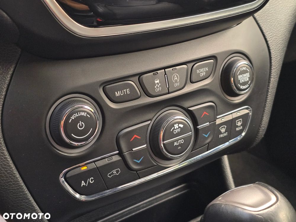Jeep Cherokee 2.2 MJD Active Drive II Limited - 31