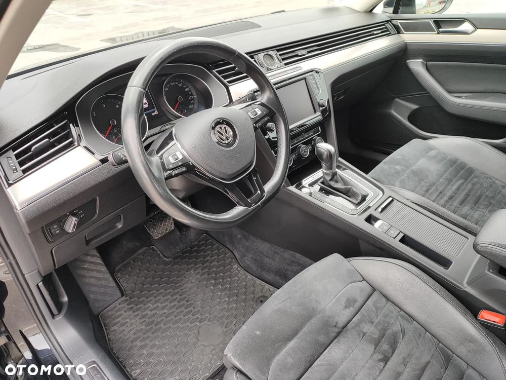 Volkswagen Passat Variant 2.0 TDI BMT 4Mot Highline DSG - 12