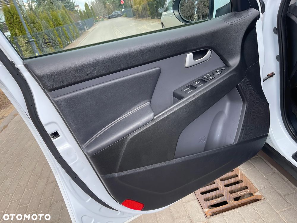 Kia Sportage 2.0 CRDI 4WD Dream-Team Edition - 23