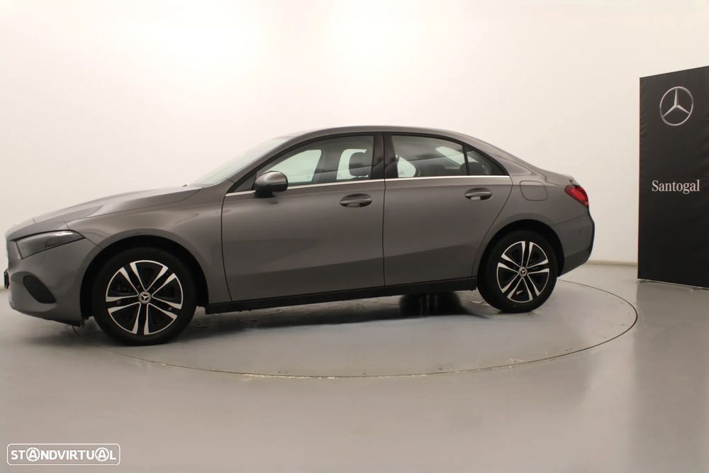 Mercedes-Benz A 250 Limousine e - 13