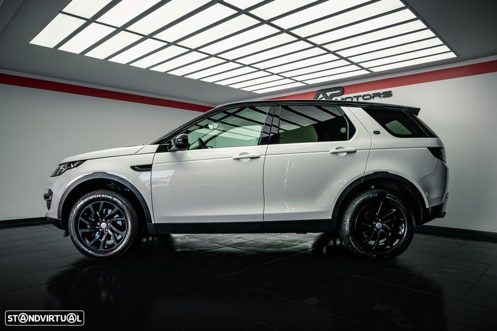 Land Rover Discovery Sport 2.0 TD4 SE Auto - 2
