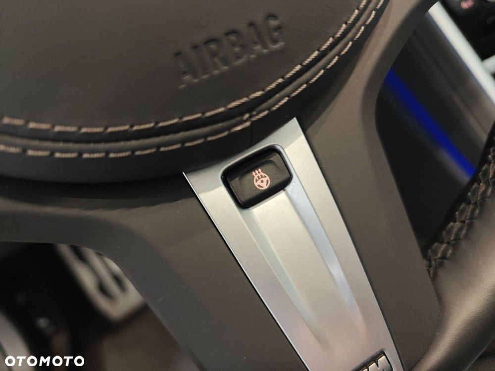 BMW Seria 8 840i - 20