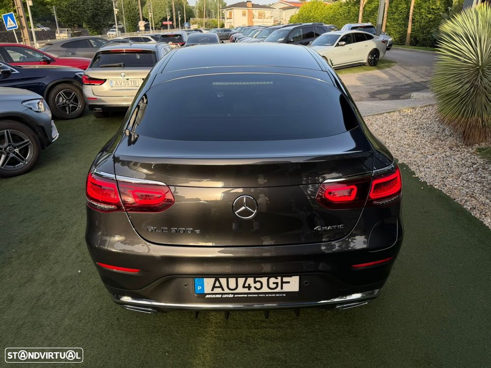 Mercedes-Benz GLC 300 e Coupé 4Matic - 12