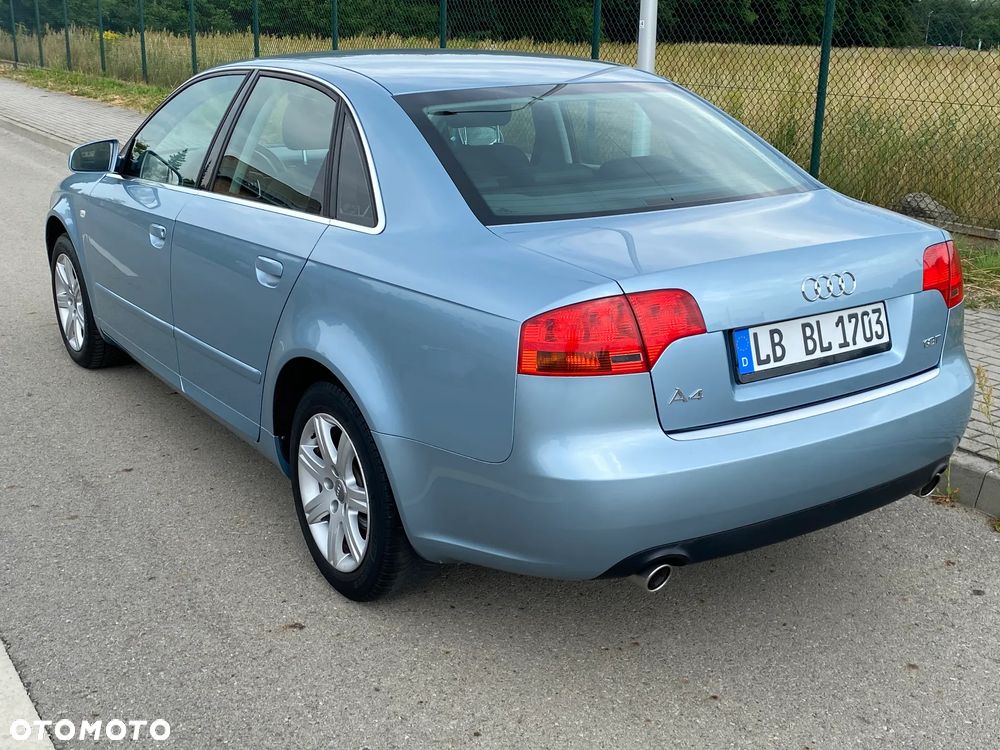 Audi A4 Limousine 1.8T - 4