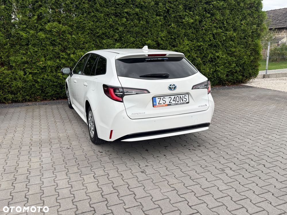 Toyota Corolla - 4