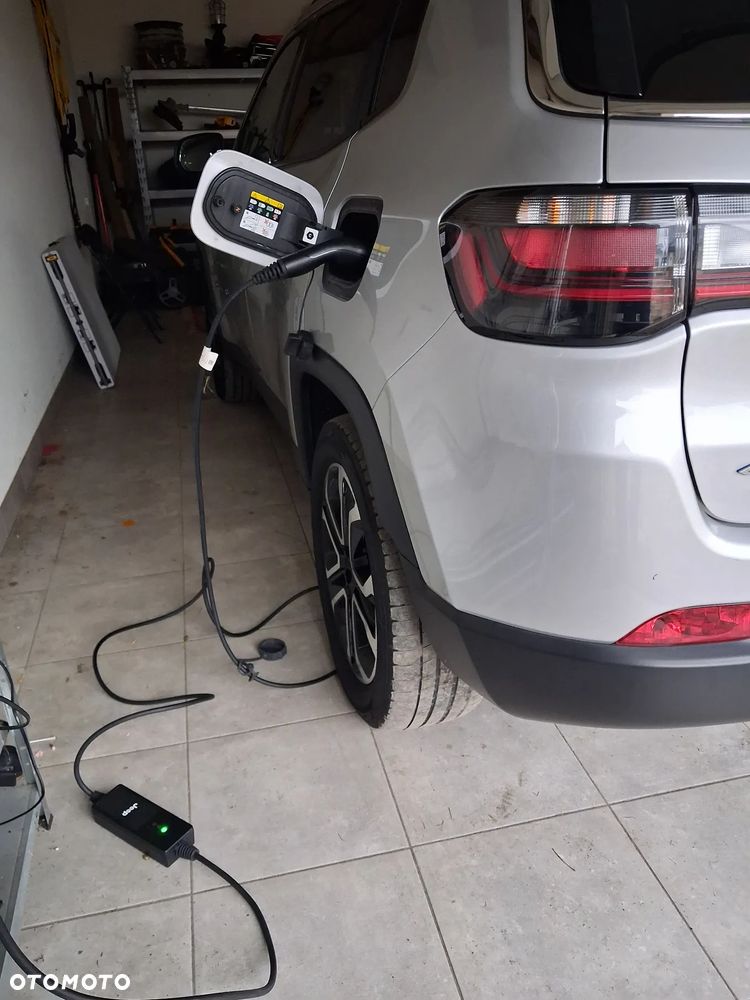 Jeep Compass 1.3 T4 4xe Automatik Limited - 28