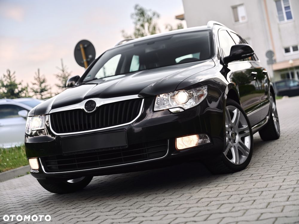Skoda Superb 2.0 TDI DSG Exclusive - 1