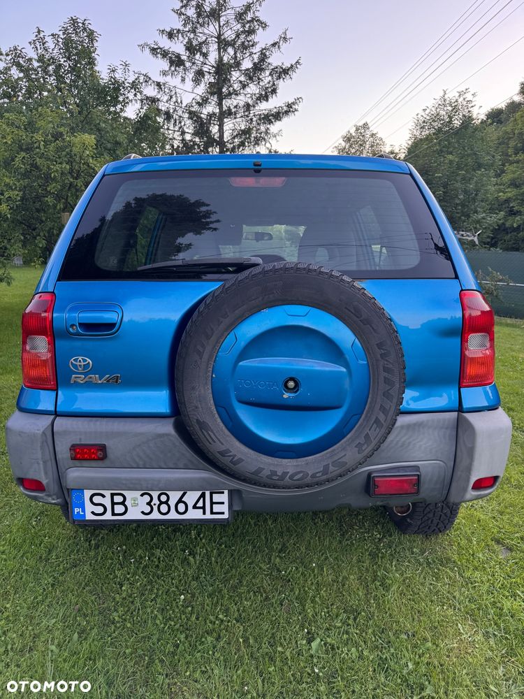 Toyota RAV4 2.0 VVT-i 4x4 - 4