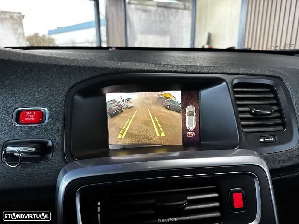 Volvo V60 2.4 D6 R-Design AWD Phev - 5