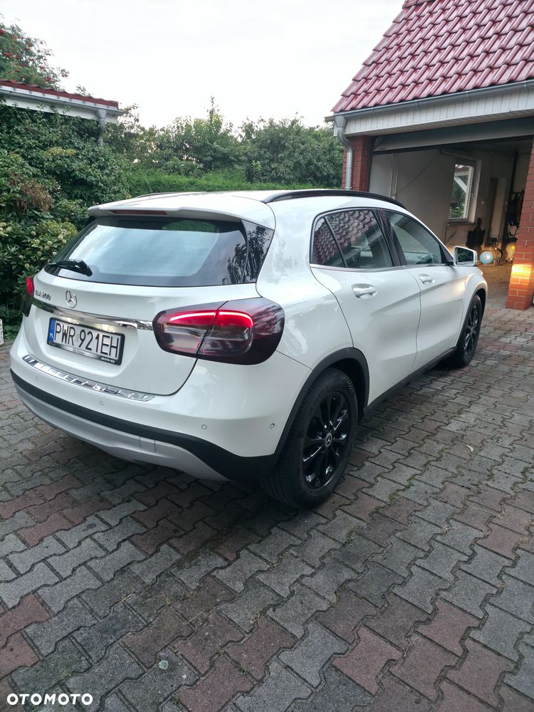 Mercedes-Benz Gla 2016 photo 4