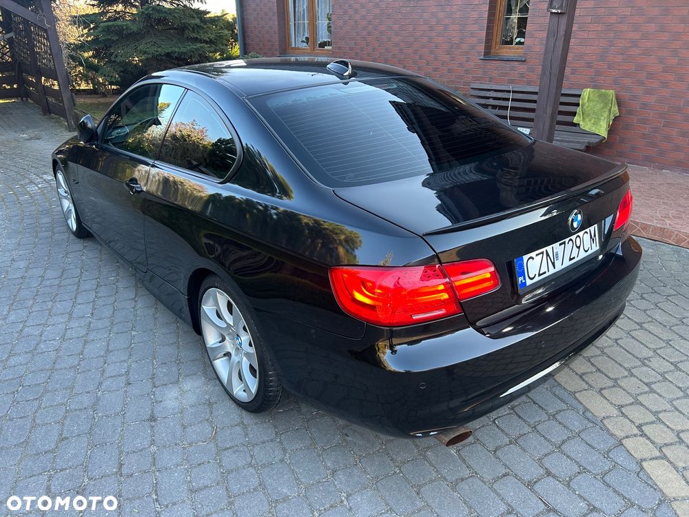 BMW Seria 3 320i M Sport Edition - 16