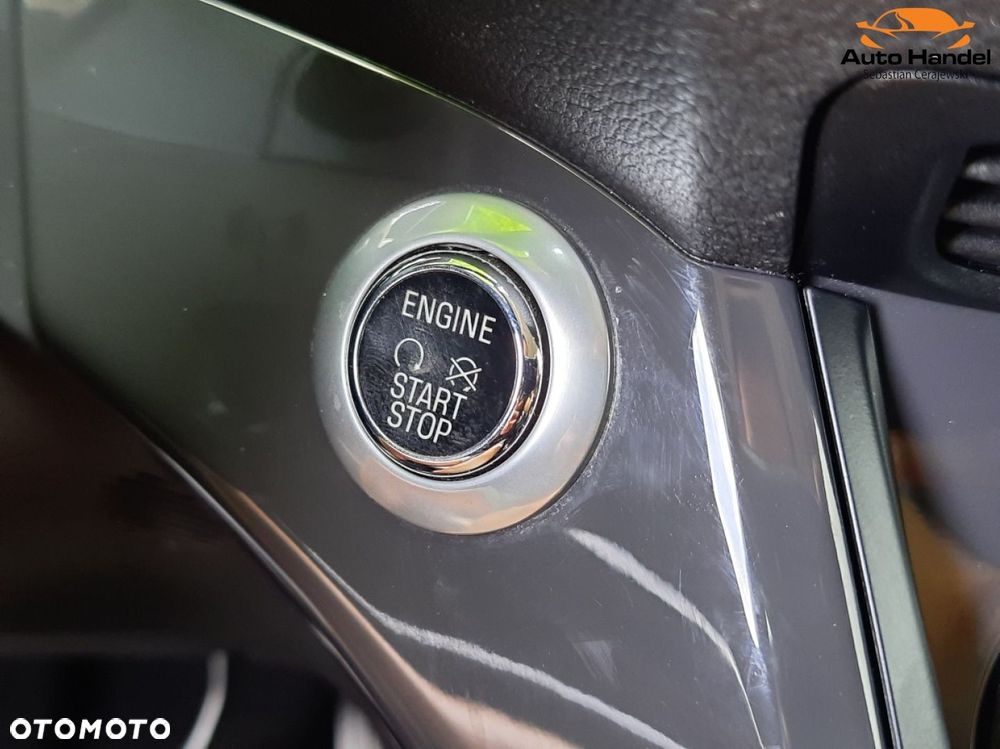 Ford Kuga 1.5 EcoBoost 2x4 Titanium - 25
