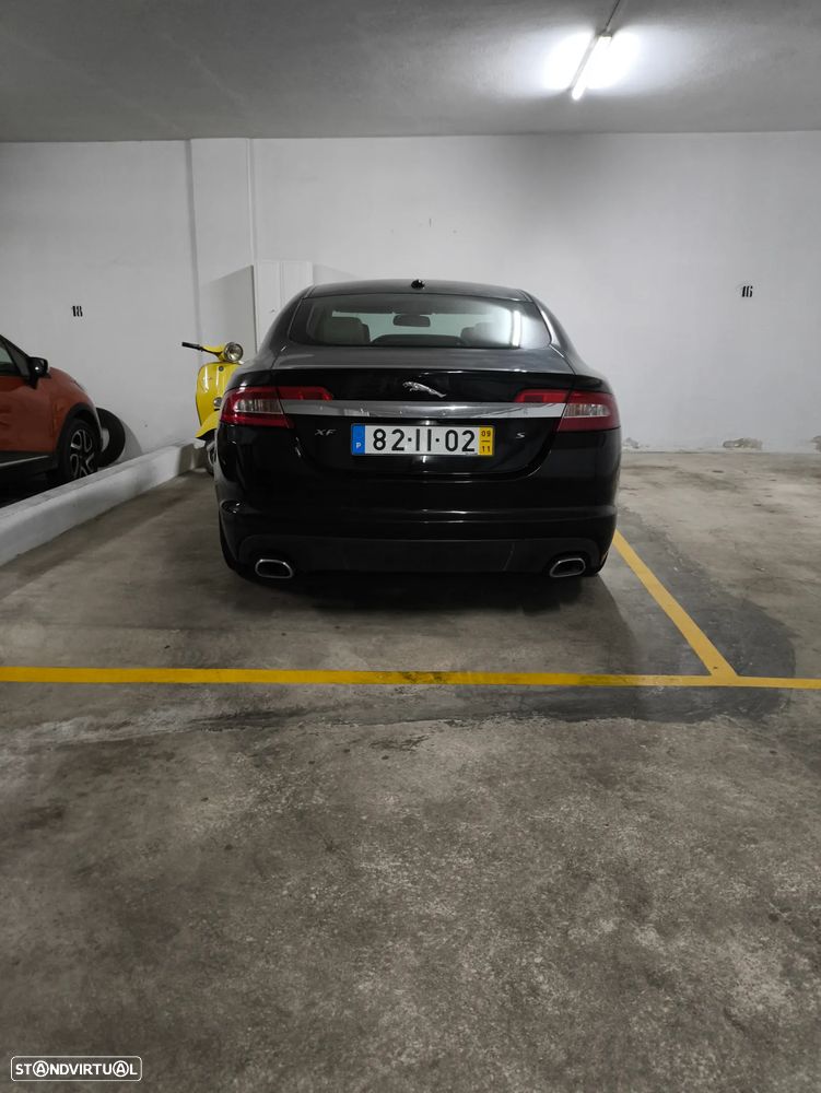 Jaguar XF 3.0 D V6 S Premium Luxury - 6