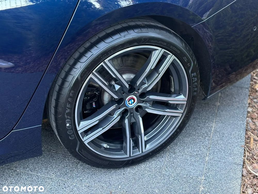 BMW Seria 8 - 6