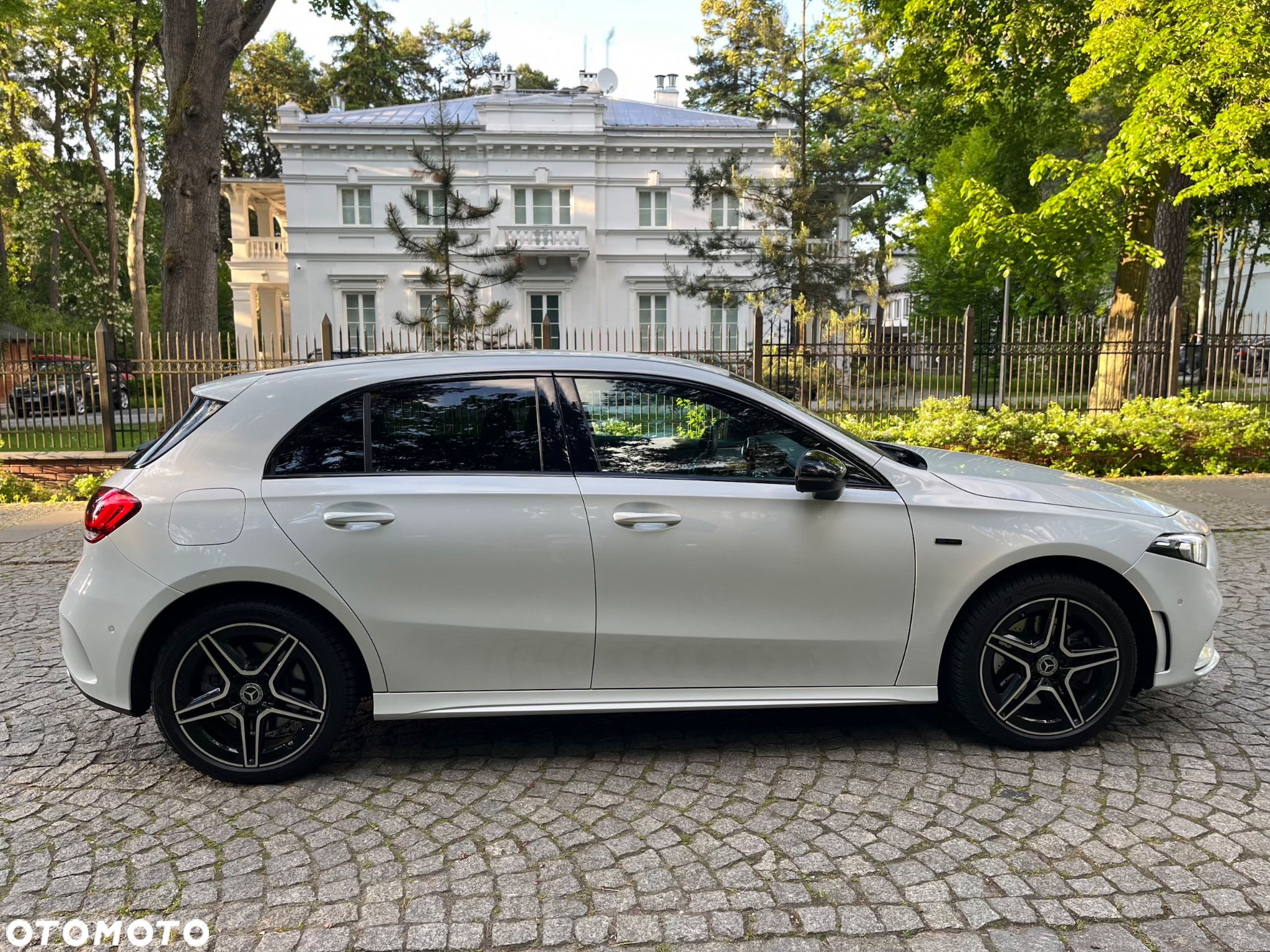 Mercedes-Benz Klasa A 250 e 8G-DCT AMG Line Advanced Plus - 2
