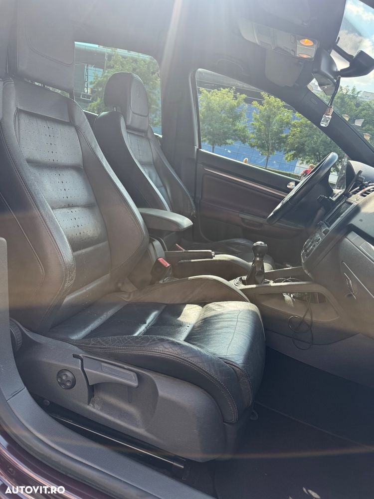 Volkswagen Golf - 4