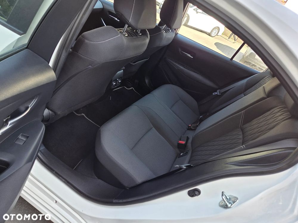 Toyota Corolla - 10