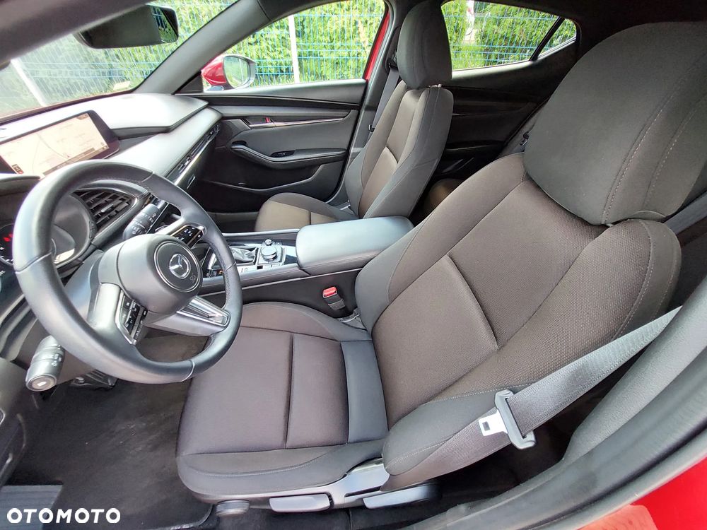 Mazda 3 2.0 mHEV Centre-Line - 11