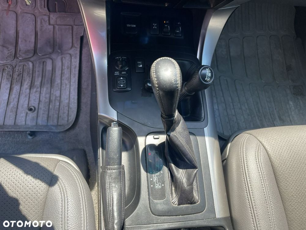 Toyota Land Cruiser 3.0 D-4D Automatik Executive - 15