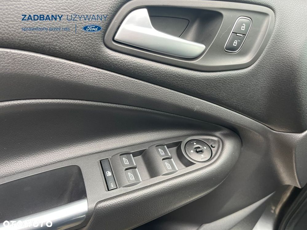 Ford Kuga 1.5 EcoBoost 2x4 ST-Line - 11