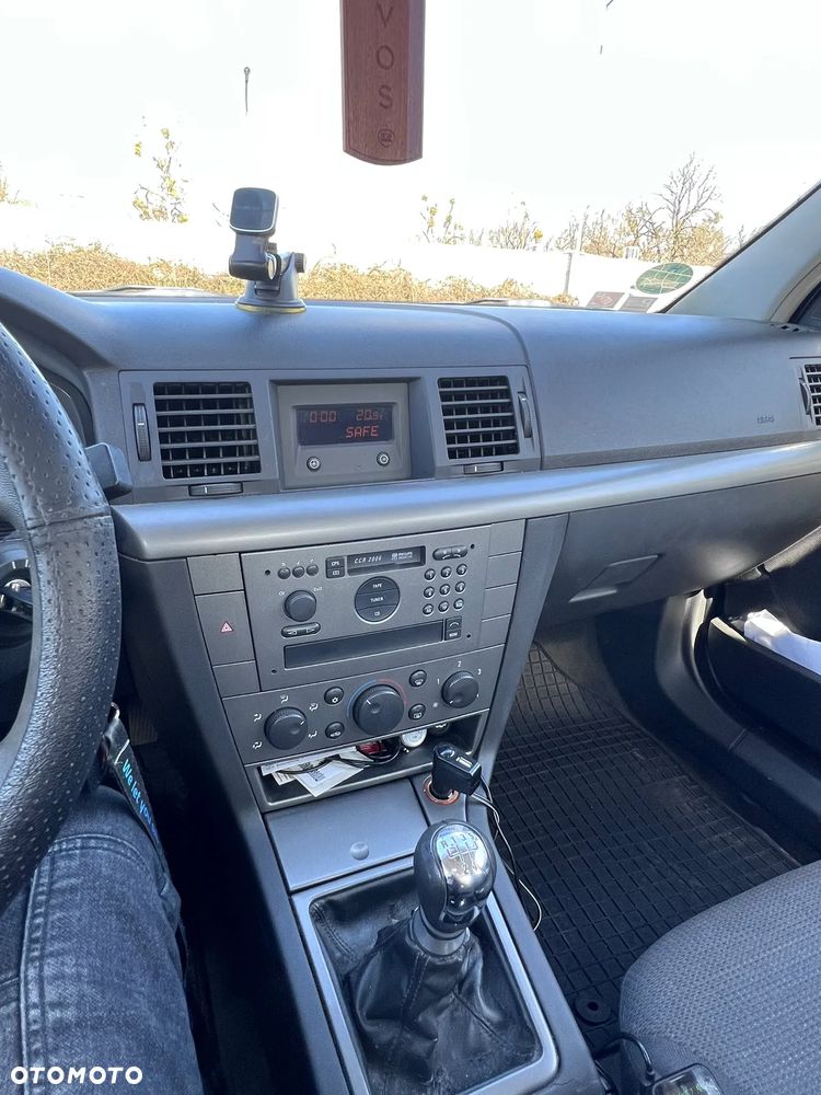 Opel Vectra 1.8 - 24