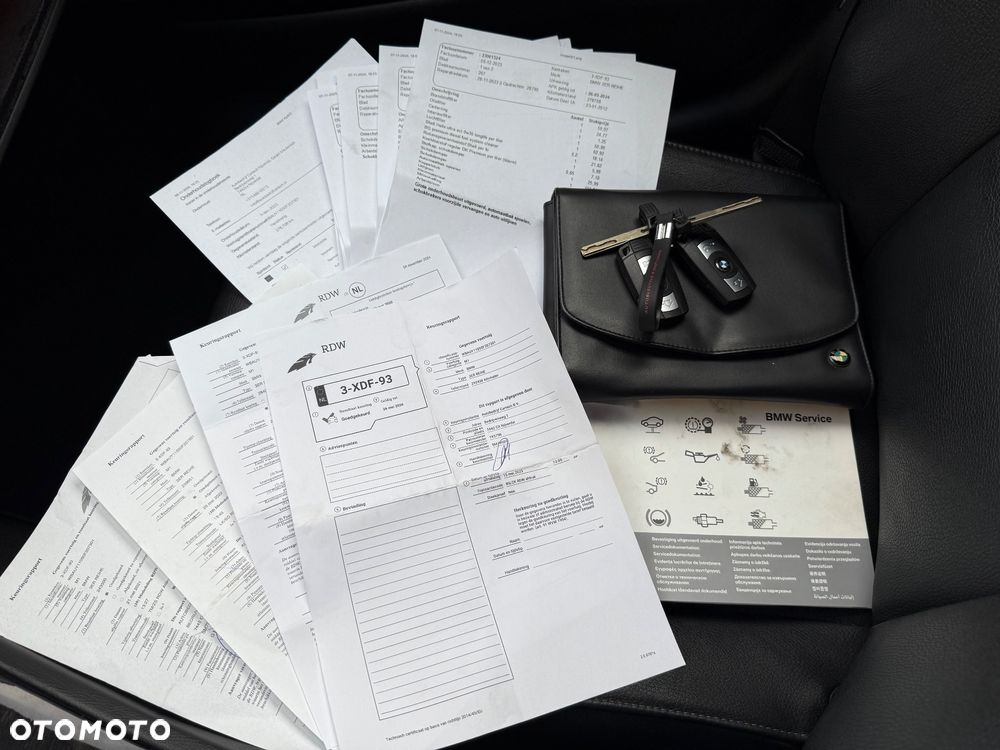 BMW Seria 3 320d Touring Sport-Aut Blue Performance Luxury Line - 33