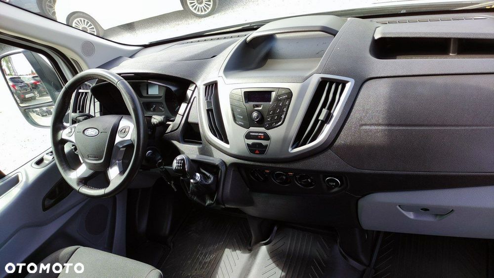 Ford Transit - 24