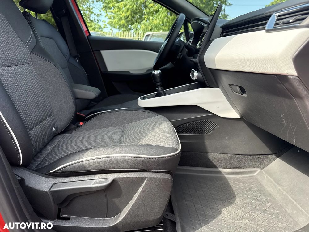 Renault Clio - 12