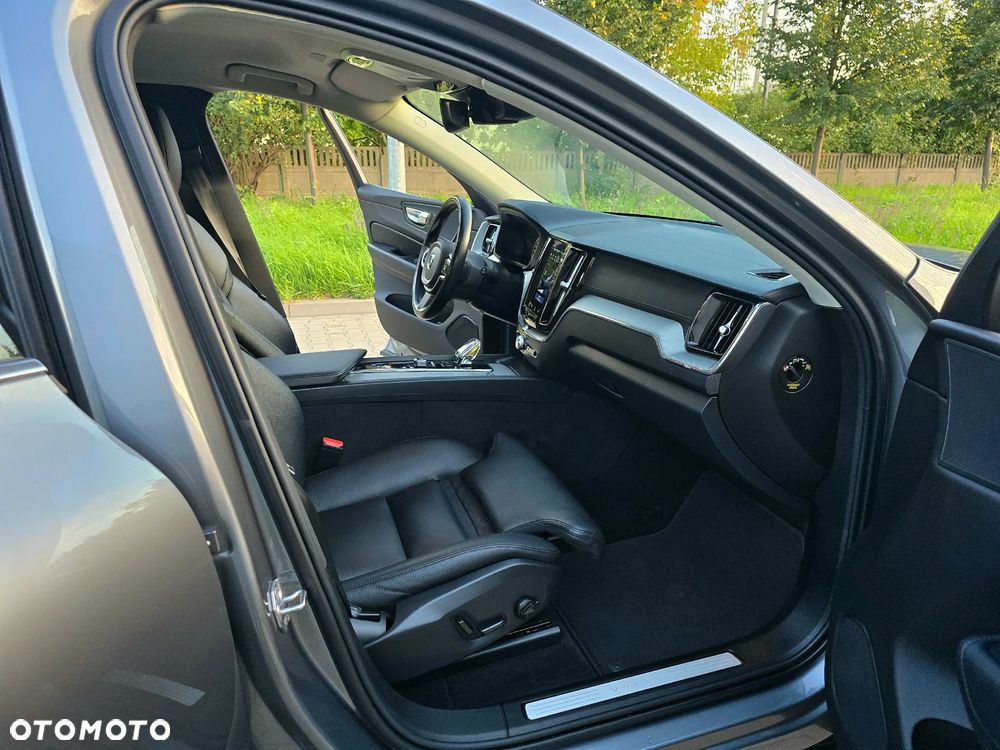 Volvo XC 60 B4 D Inscription - 21