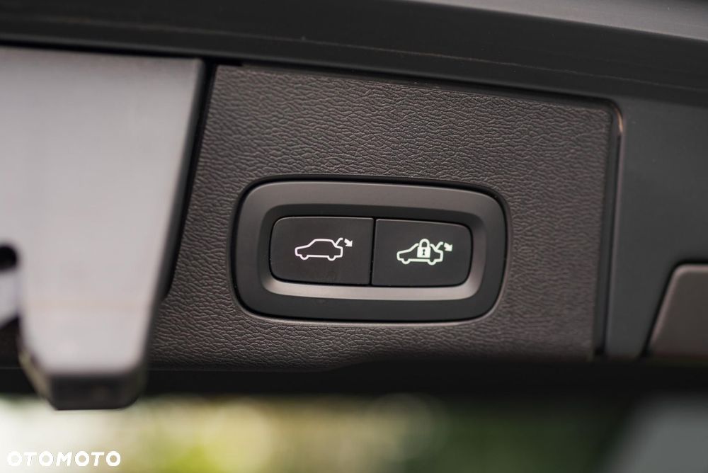 Volvo XC 60 B4 D AWD Inscription - 36