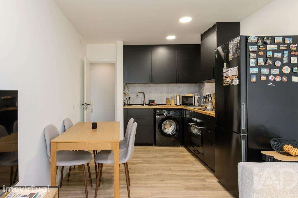 Apartamento T2 em São Sebastião - Grande imagem: 2/10