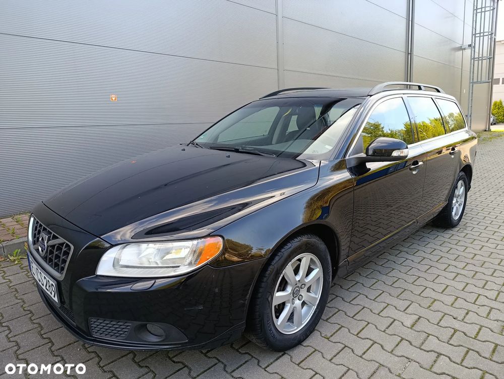 Volvo V70 2.5T Momentum - 13