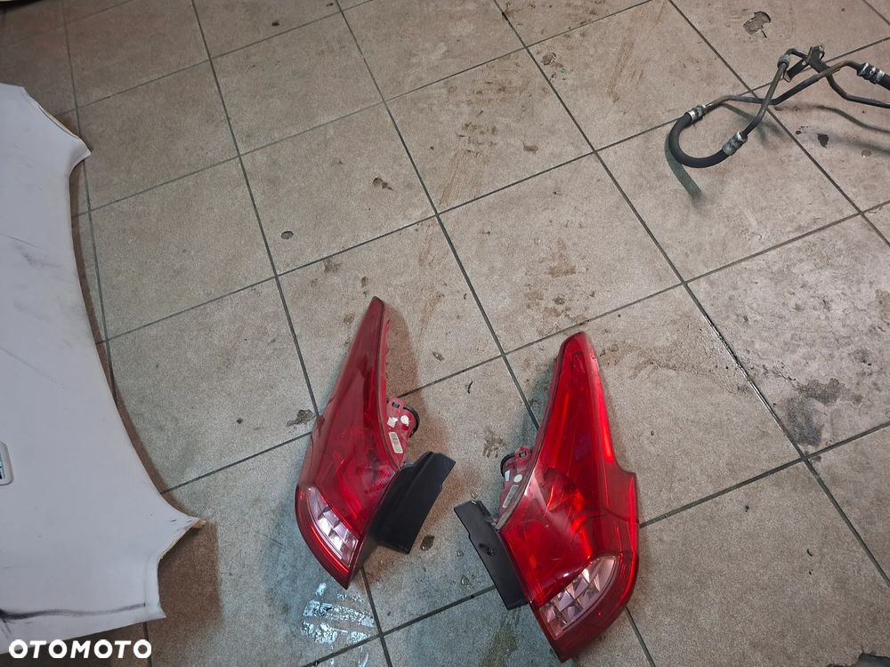 Citroen C5 III X7 KOMBI lampa tył eu  poznan - 2