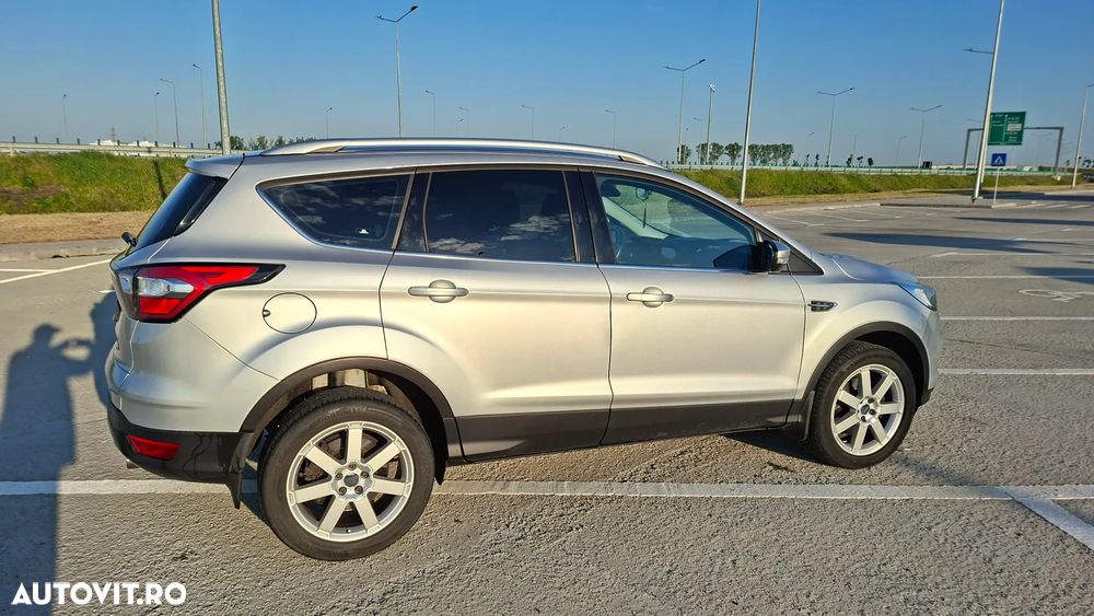 Ford Kuga - 8