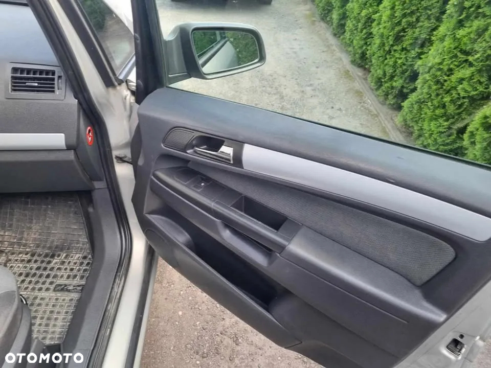 Opel Zafira - 18