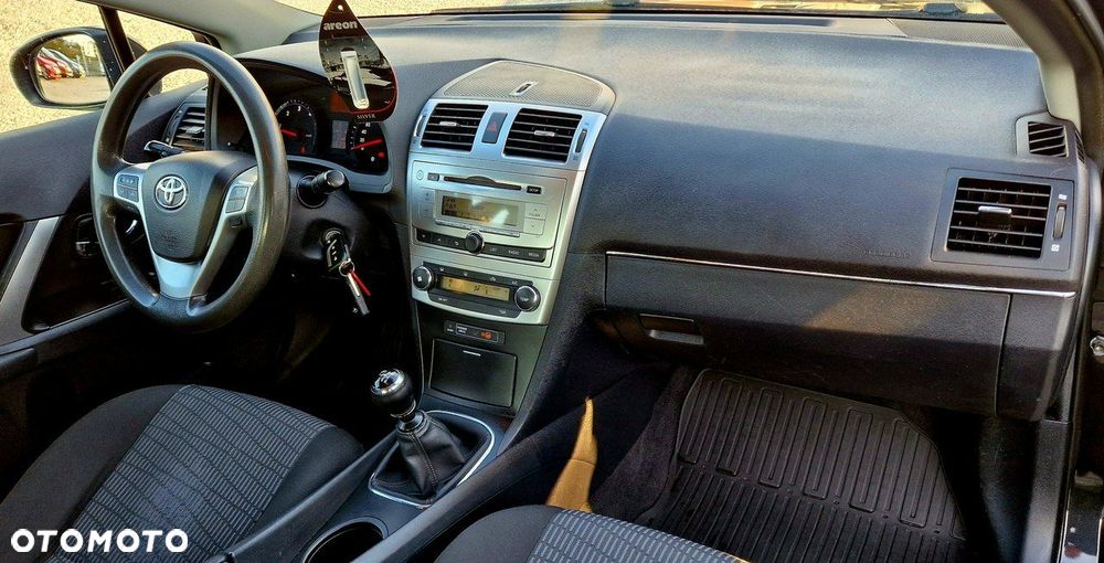 Toyota Avensis 2.0 D-4D Sol - 12