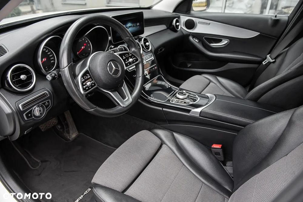 Mercedes-Benz Klasa C 300 e 4Matic 9G-TRONIC Edition Avantgarde - 15