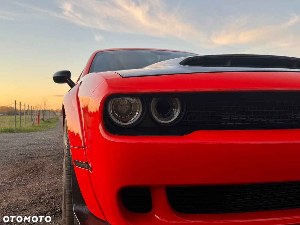 Dodge Challenger - 5